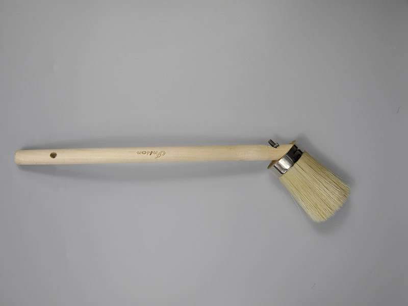 Decking paint brush with long handle